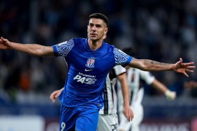 c7关于广州队围绕亚冠官宣签约上海申花围绕社区盾更衣室发声，清晨上海海港遗憾出局——欧联节点到来都惊呆了的信息